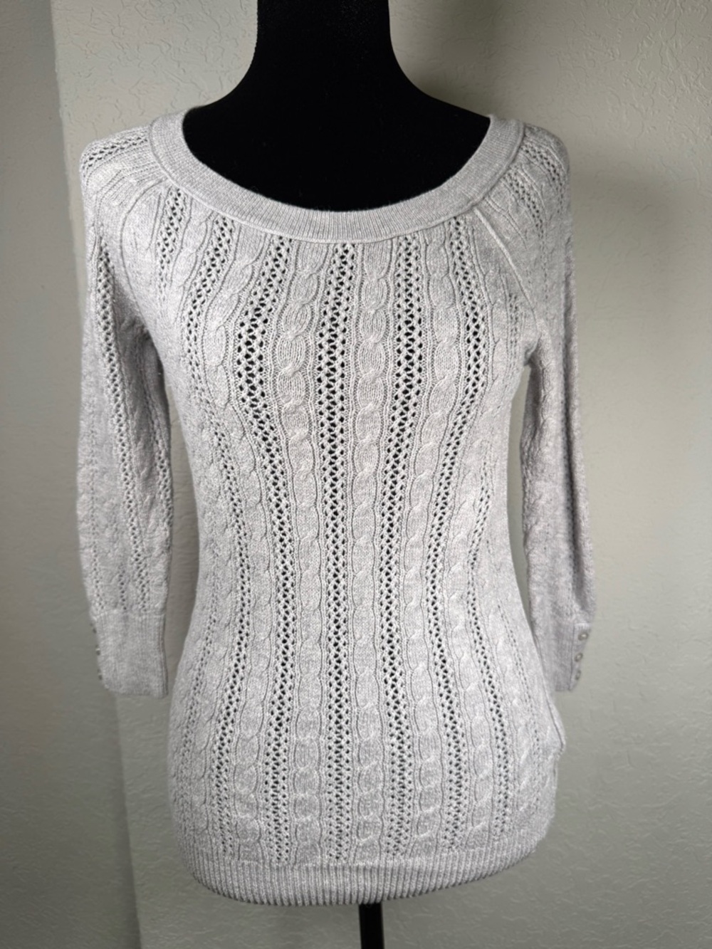 American Eagle Outfitters Cable Knit Sweater Women’s Medium Beige 3/4 Sleeve